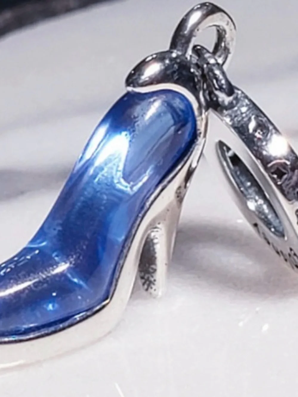 Pandora Disney Cinderella’s Glass Slipper shoe Dangle Charm Silver S925 ALE Nwot